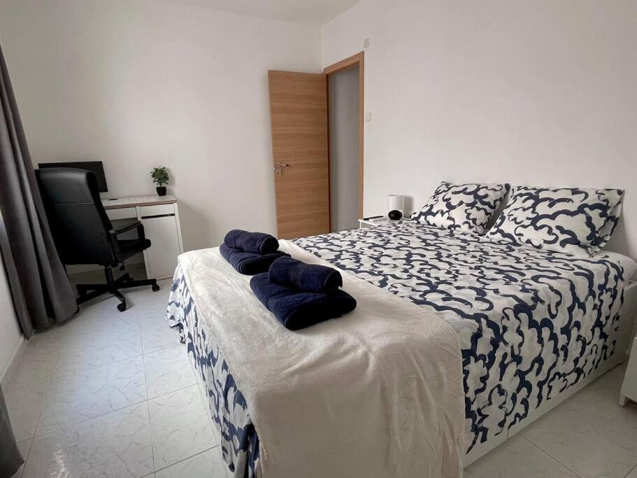 Apartment Piso Entero En Marq - Castillo,