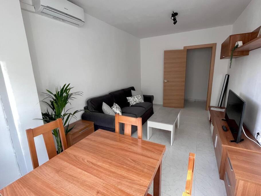 Apartment Piso Entero En Marq - Castillo, *